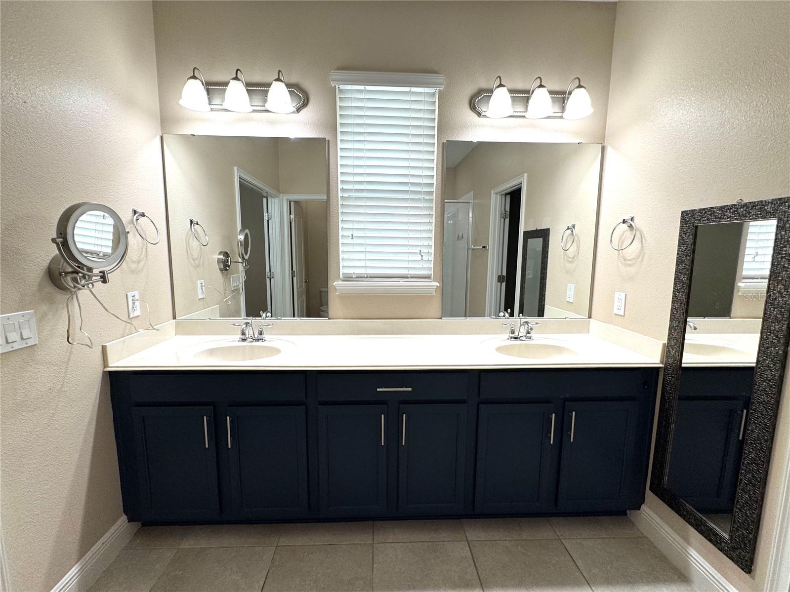 LAKE SAWYER SOUTH PH 5 - Residential Lease