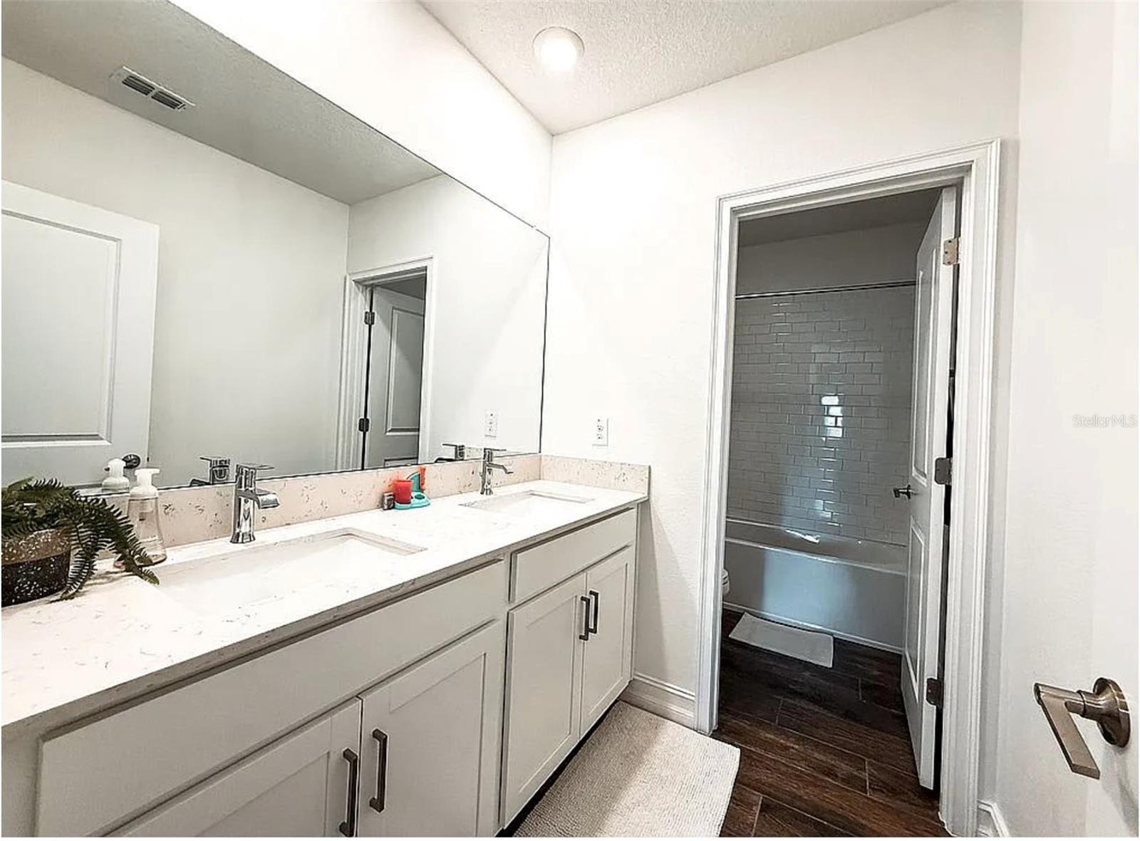 CONNERTON VILLAGE 4 PH 1 - Residential