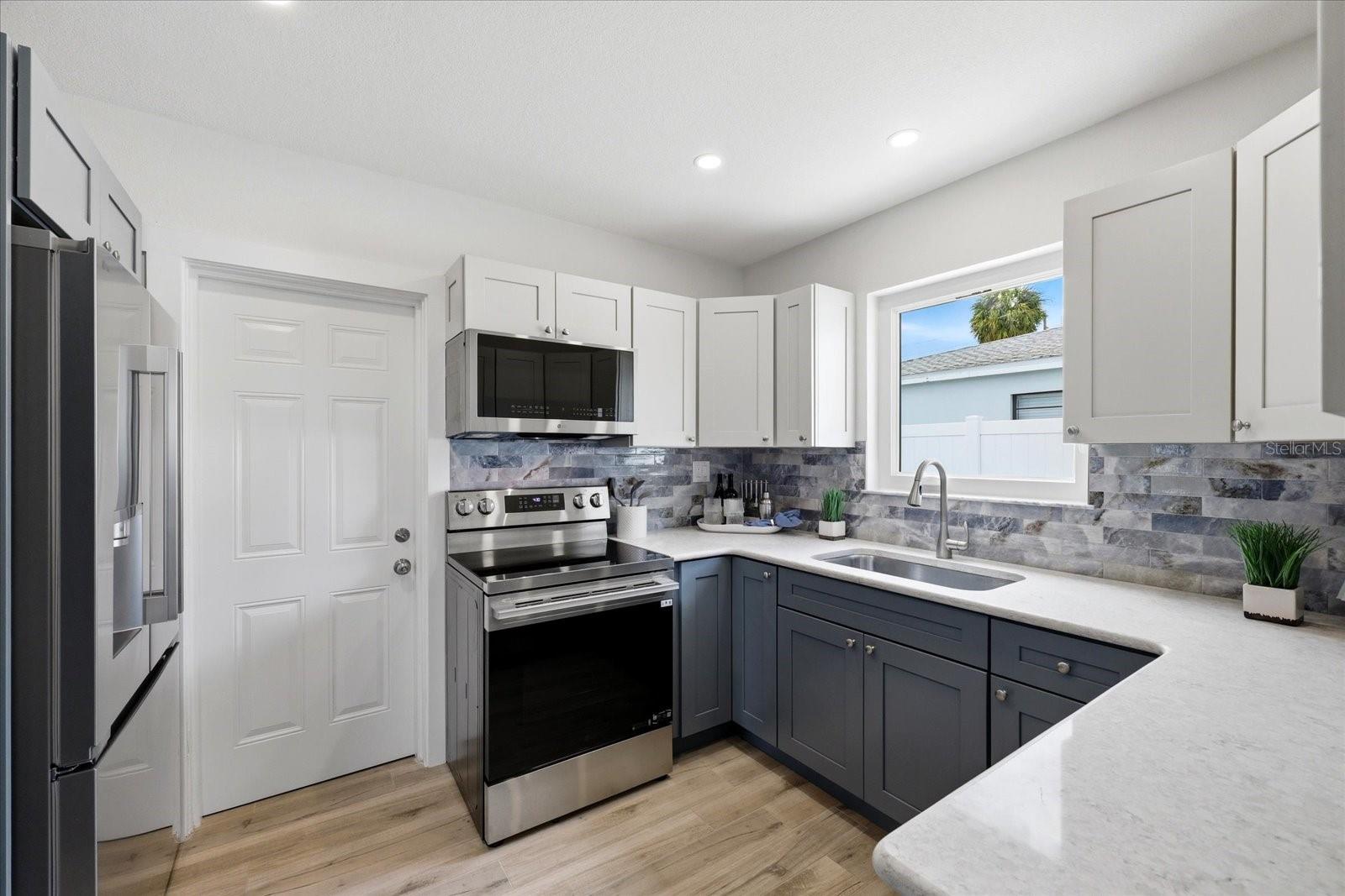 BELLEAIR BEACH - Residential