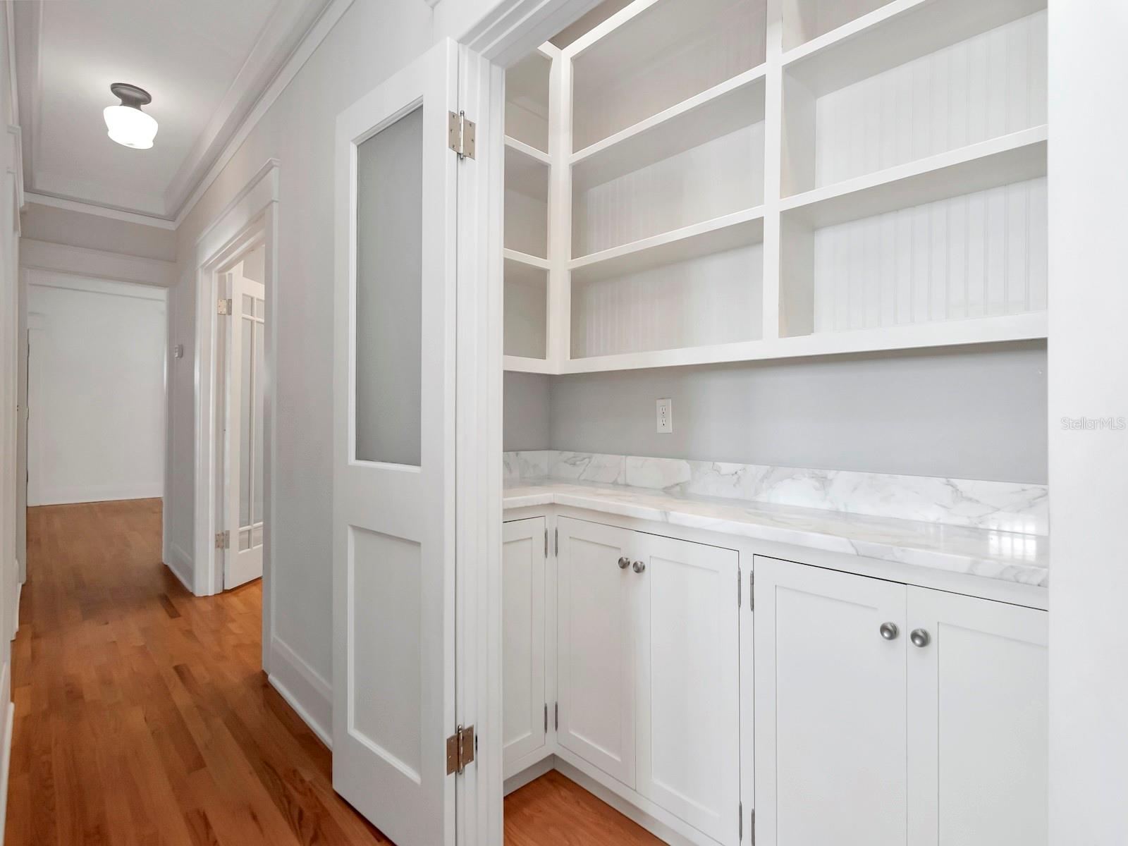 BAYSHORE PLACE - Residential