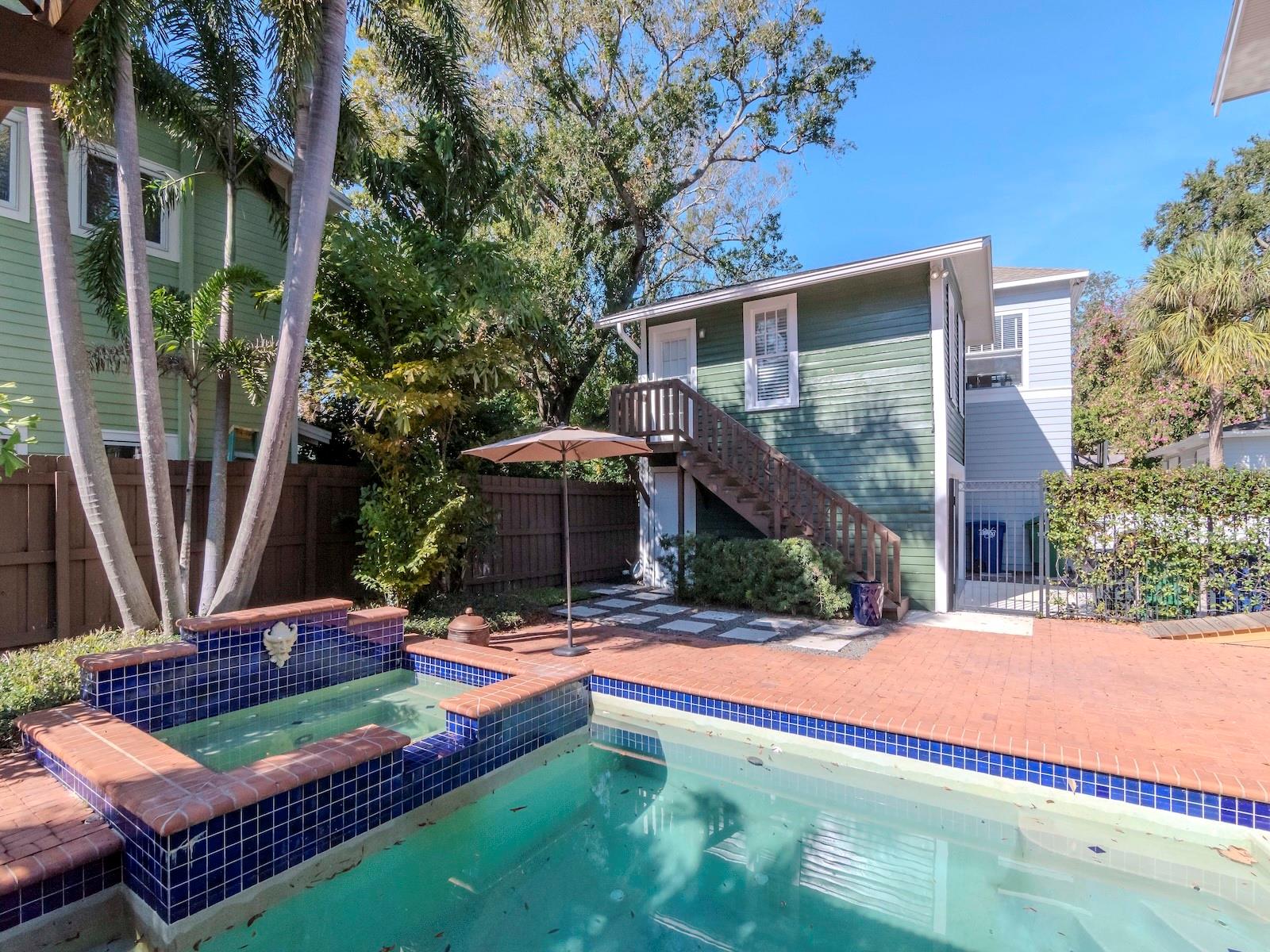 BAYSHORE PLACE - Residential