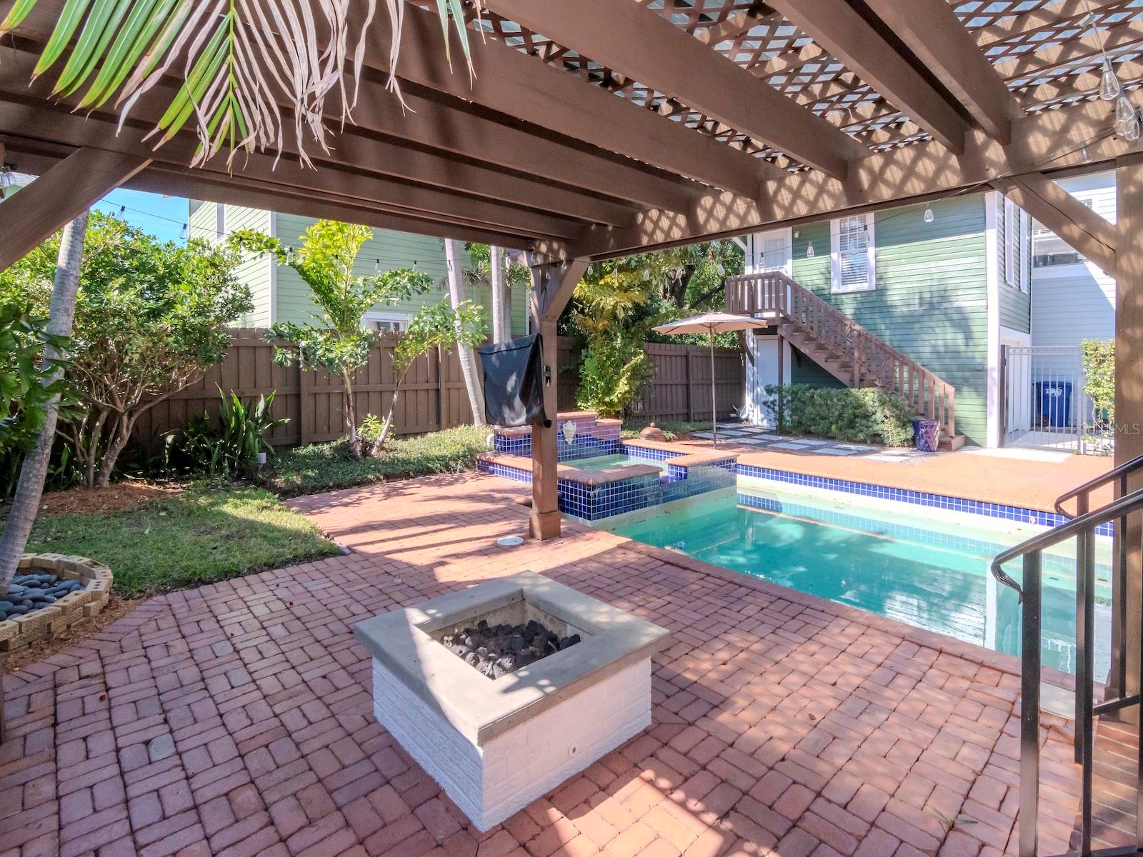 BAYSHORE PLACE - Residential