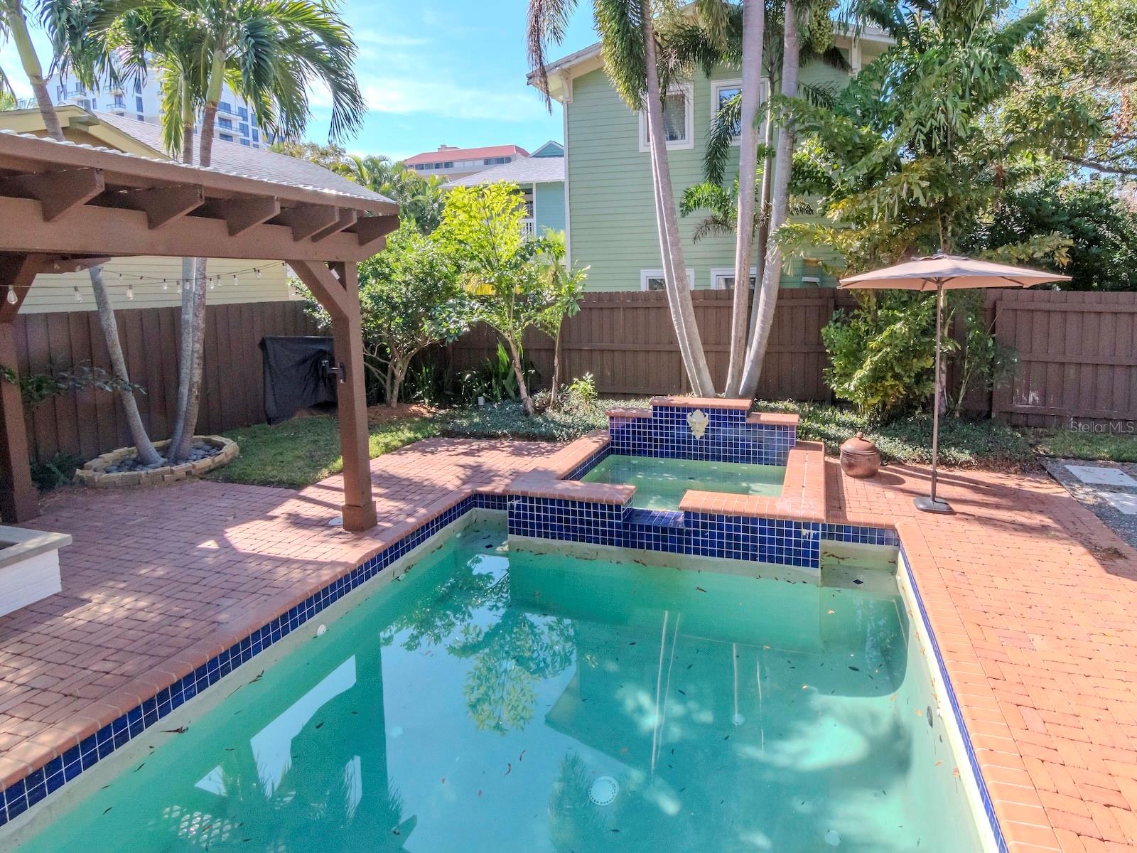 BAYSHORE PLACE - Residential