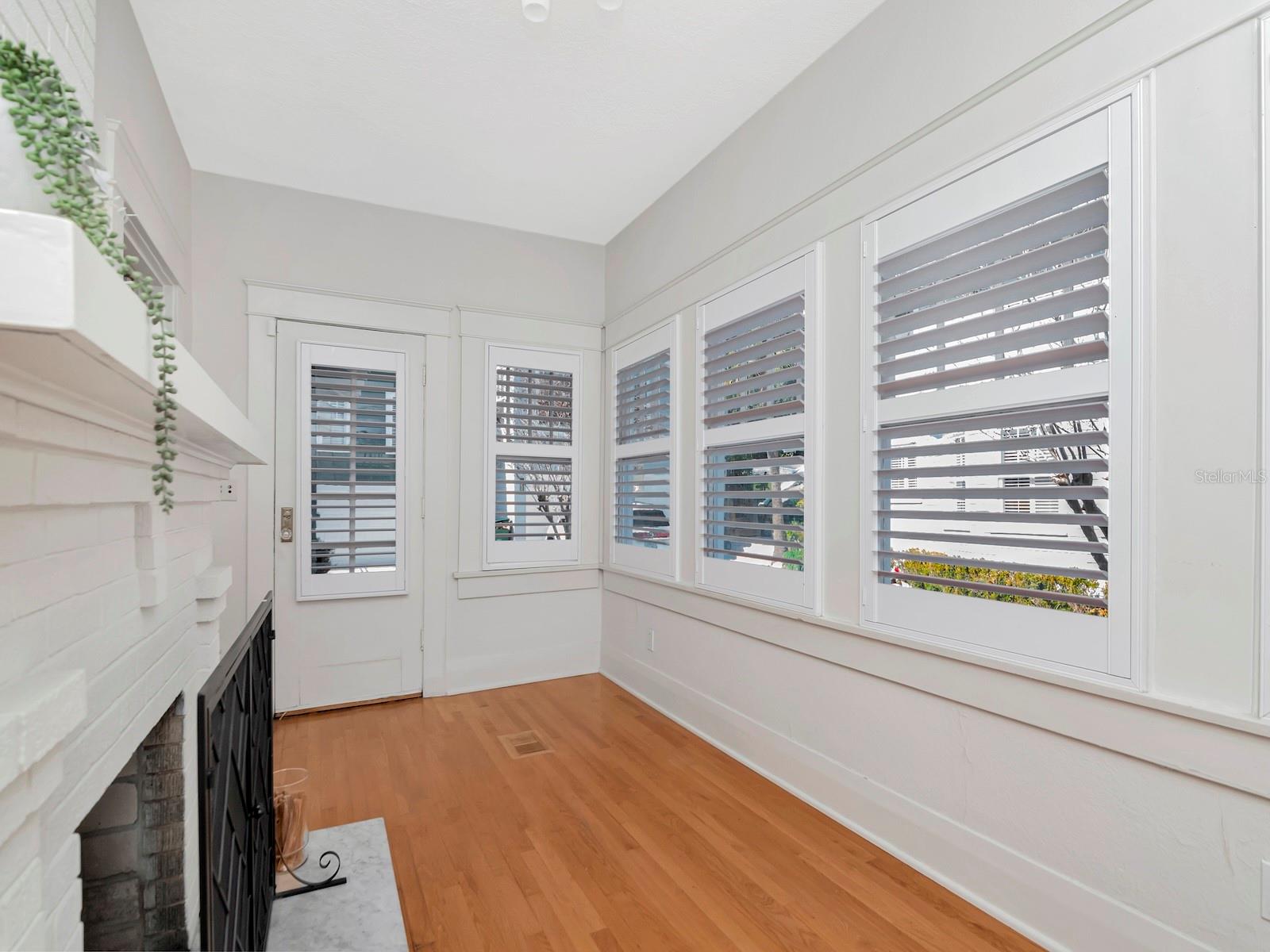 BAYSHORE PLACE - Residential