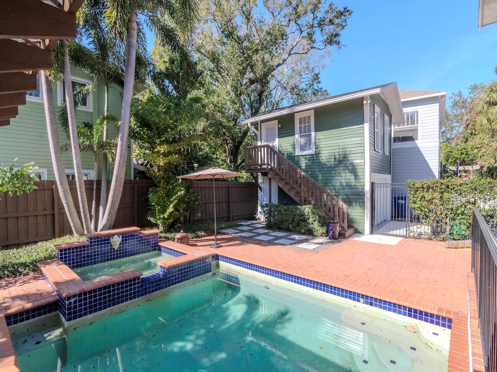 BAYSHORE PLACE - Residential