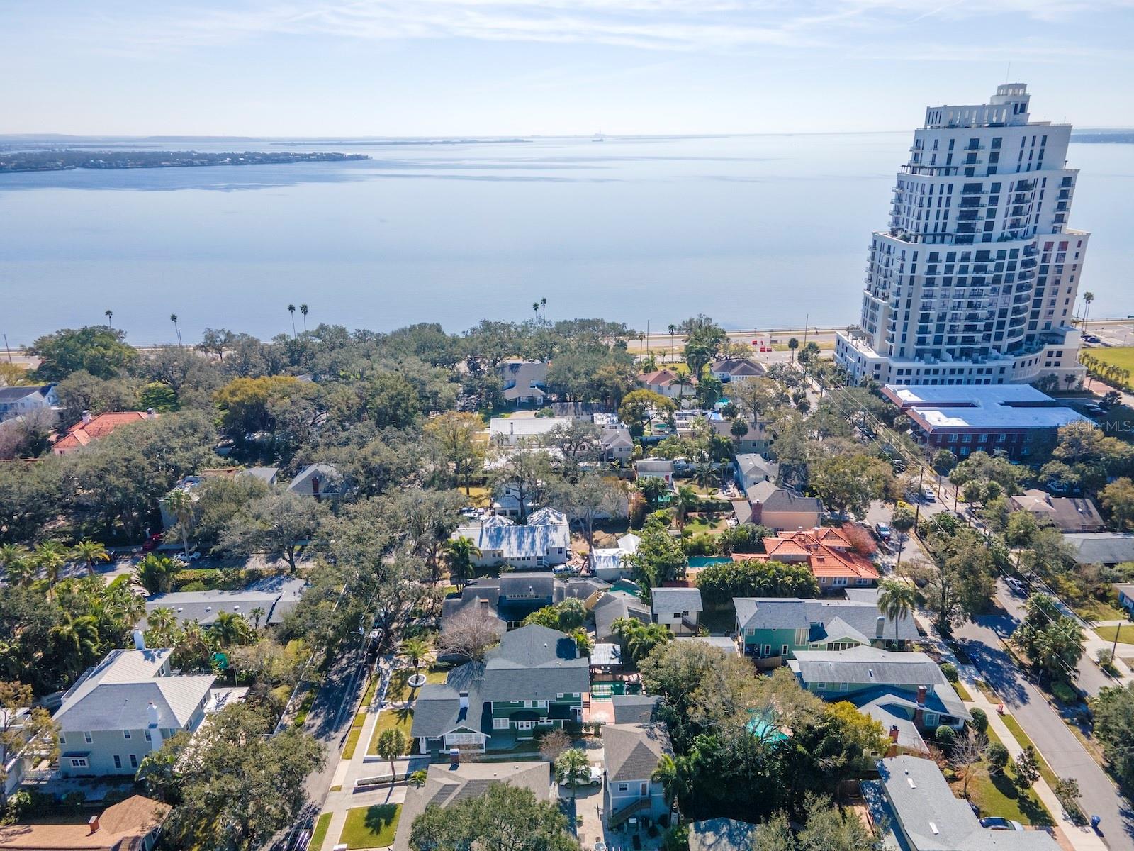BAYSHORE PLACE - Residential