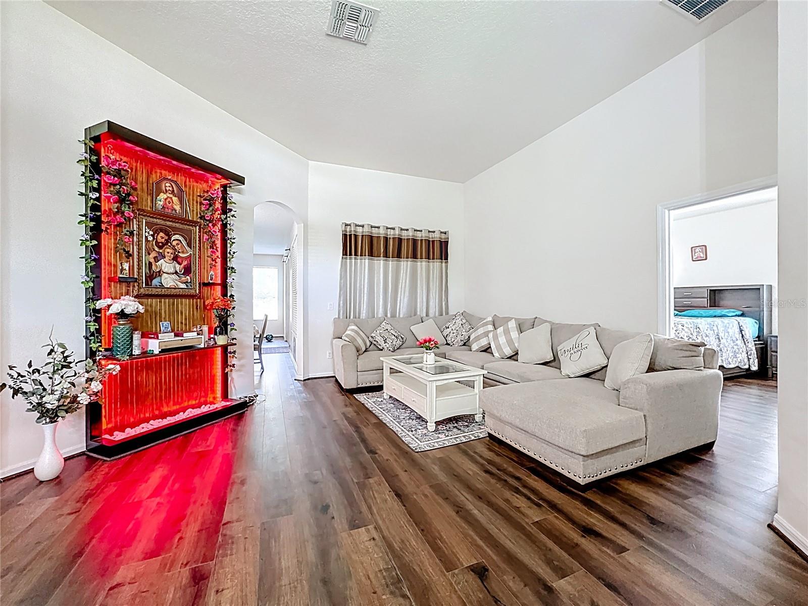 FELLS COVE UNIT 2 PH 1 - Residential Lease