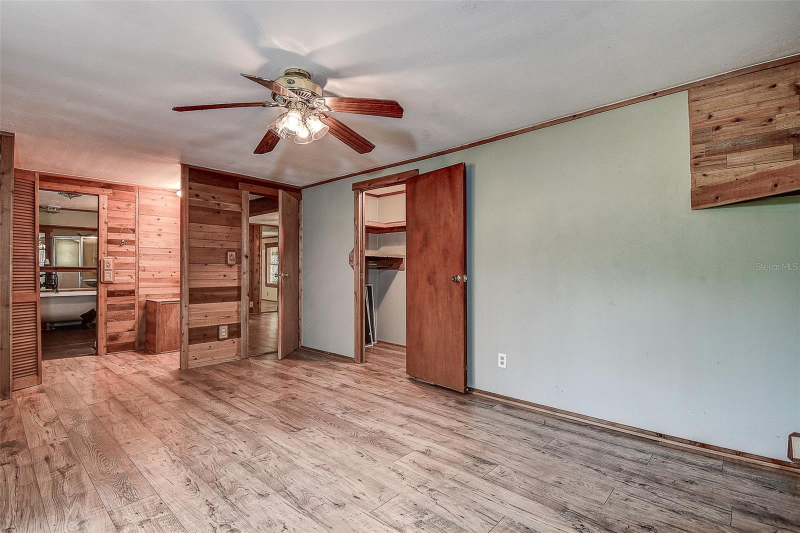 LAKE HILLS - Residential
