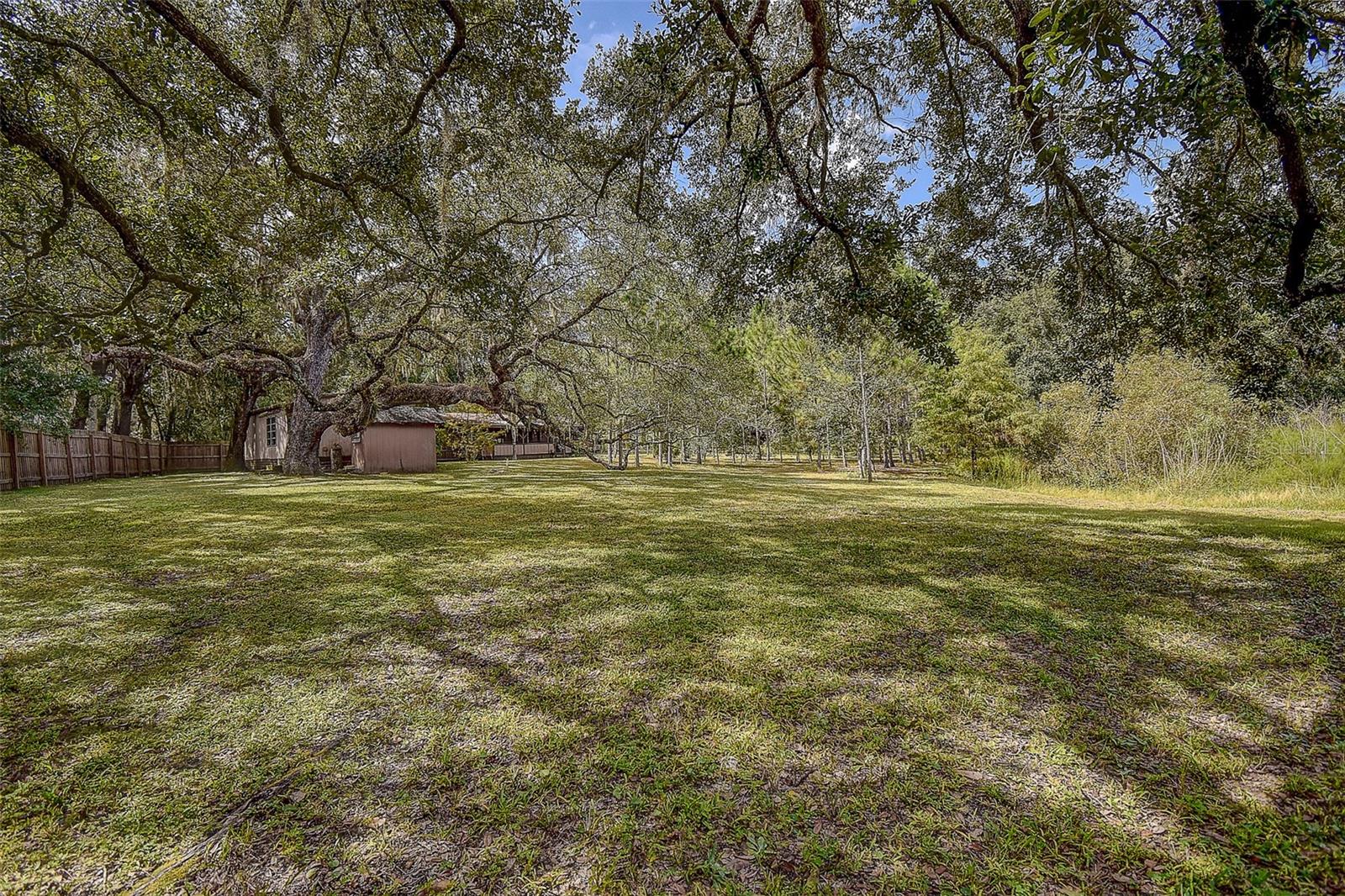 LAKE HILLS - Residential