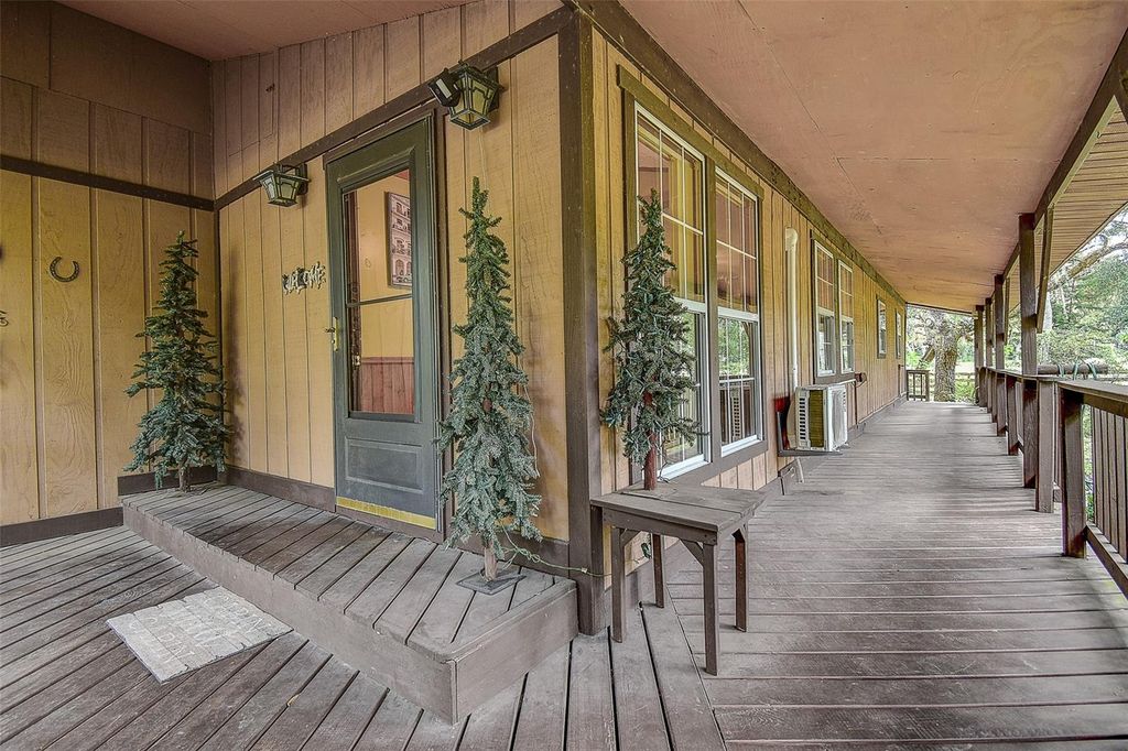 Photo of 11231 Tenoaks Drive, Hudson, FL 34669 (MLS # TB8435729)