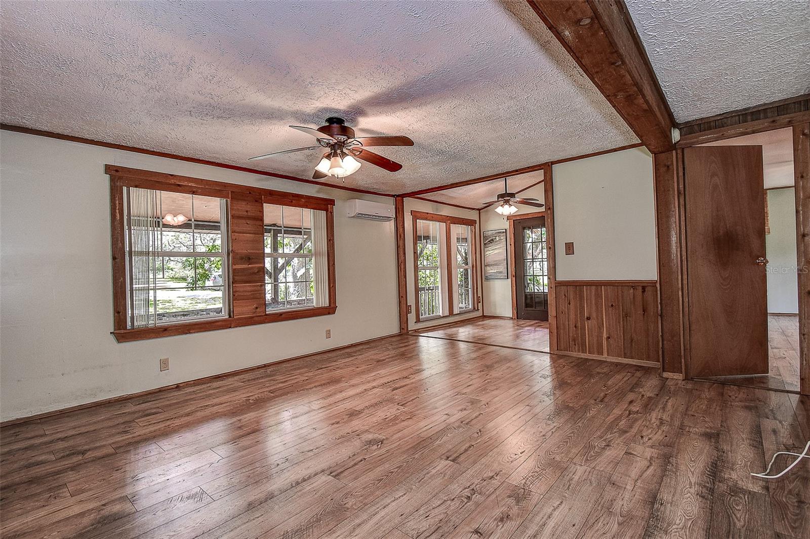 LAKE HILLS - Residential