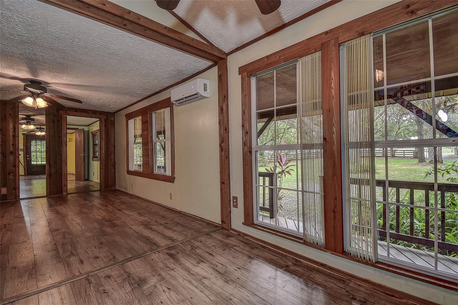 LAKE HILLS - Residential