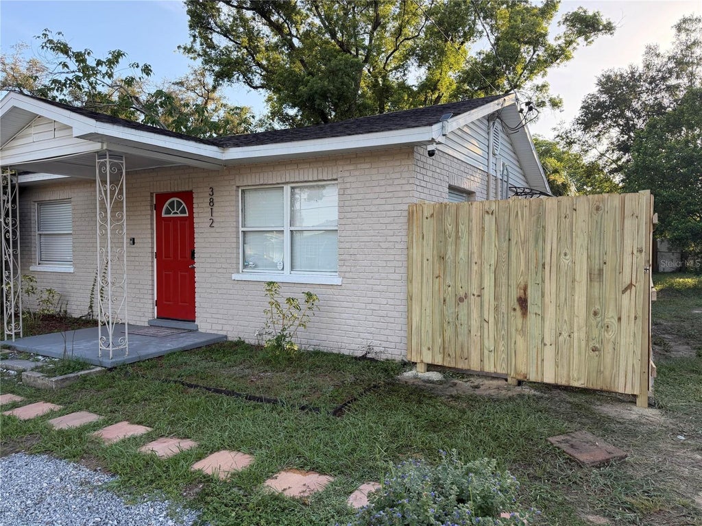 Photo of 3812 N 54th Street, Tampa, FL 33619 (MLS # O6438849)