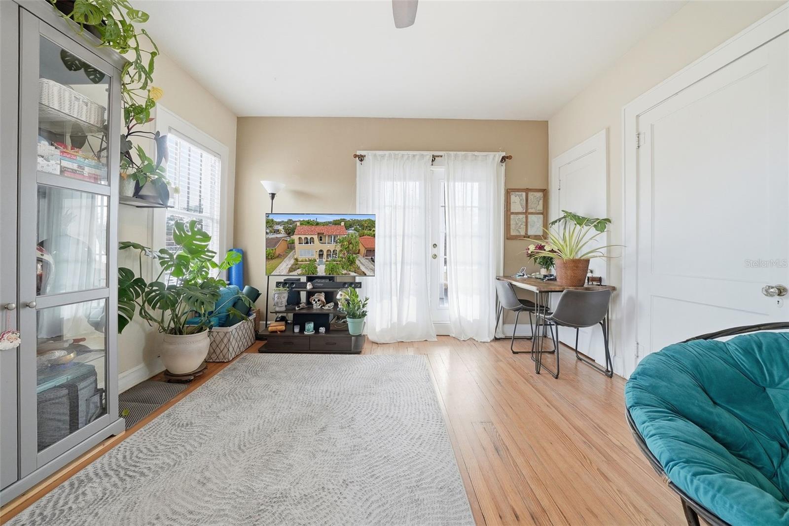 RIO VISTA SEC 6 - Residential Income