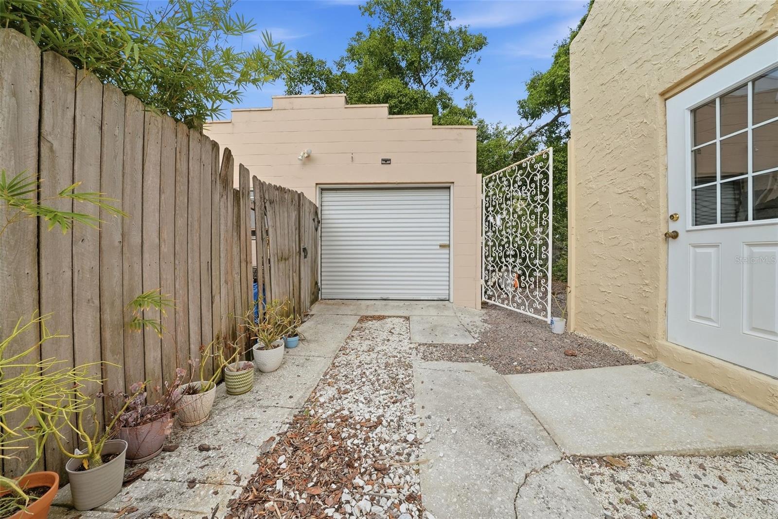 RIO VISTA SEC 6 - Residential Income