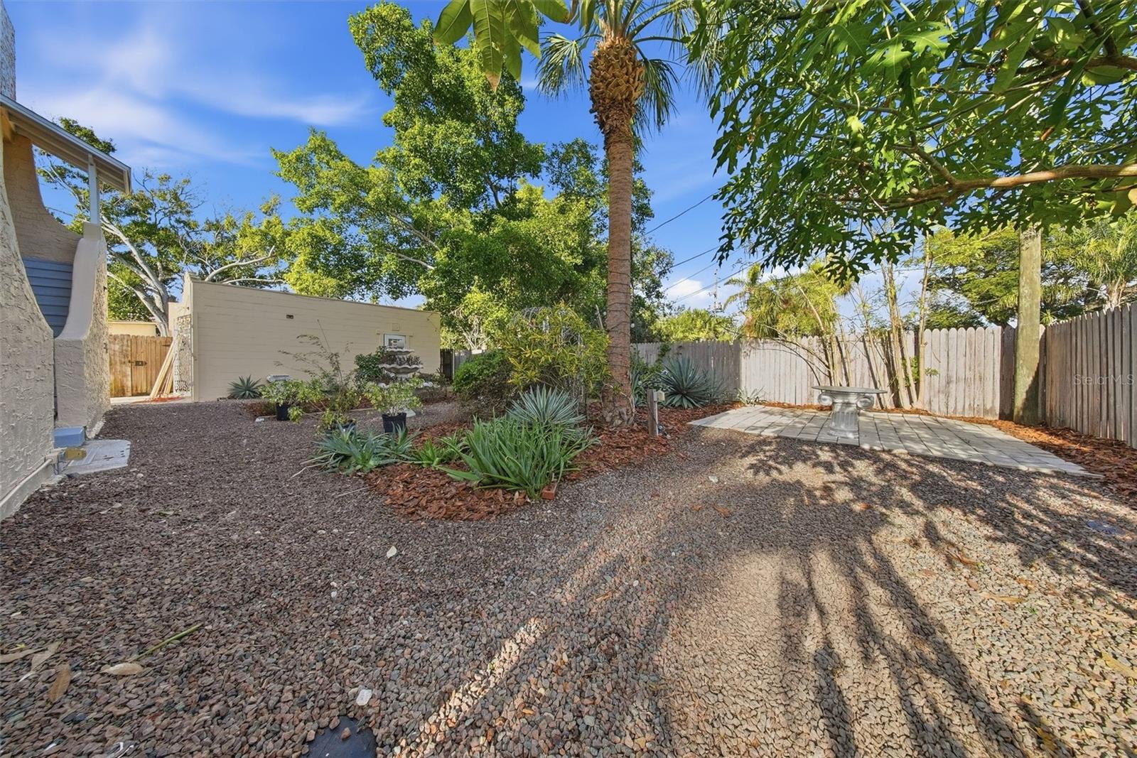 RIO VISTA SEC 6 - Residential Income