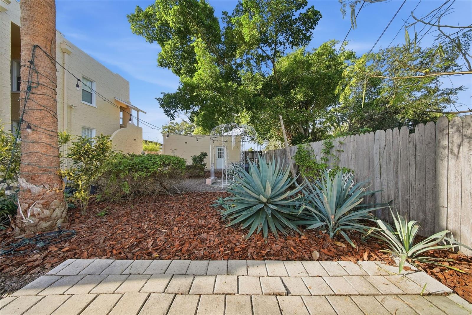 RIO VISTA SEC 6 - Residential Income