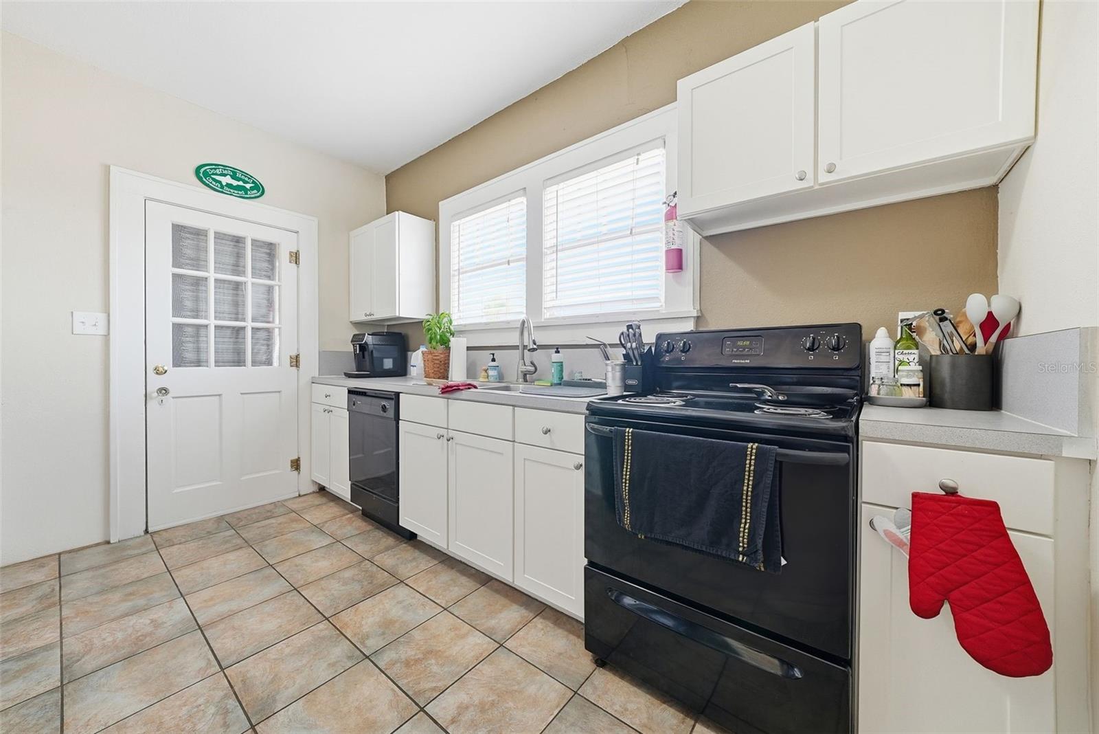 RIO VISTA SEC 6 - Residential Income