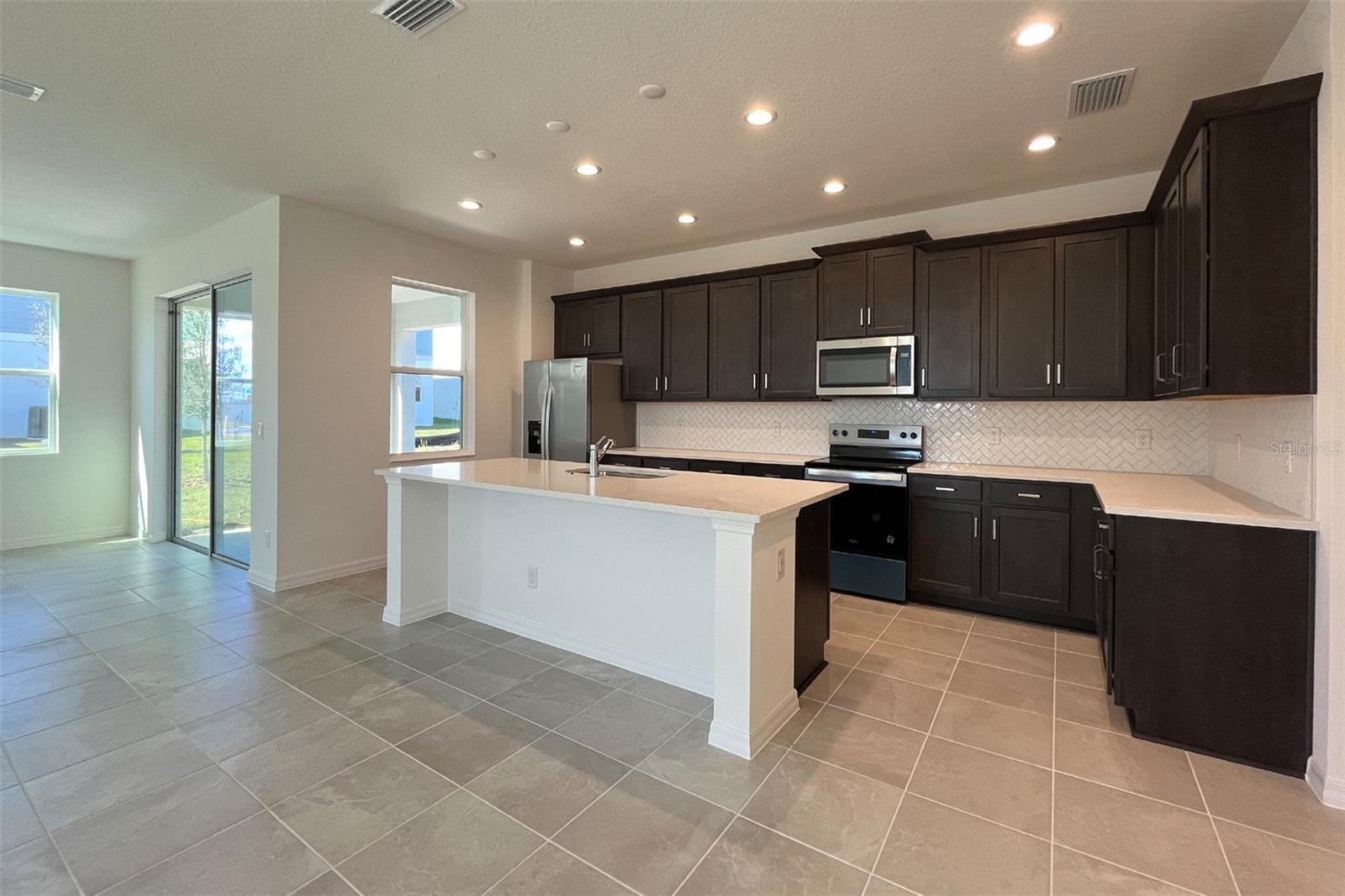 7020 ROLLING LEAF ROAD