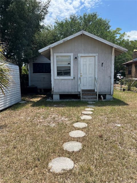 A home in TAMPA