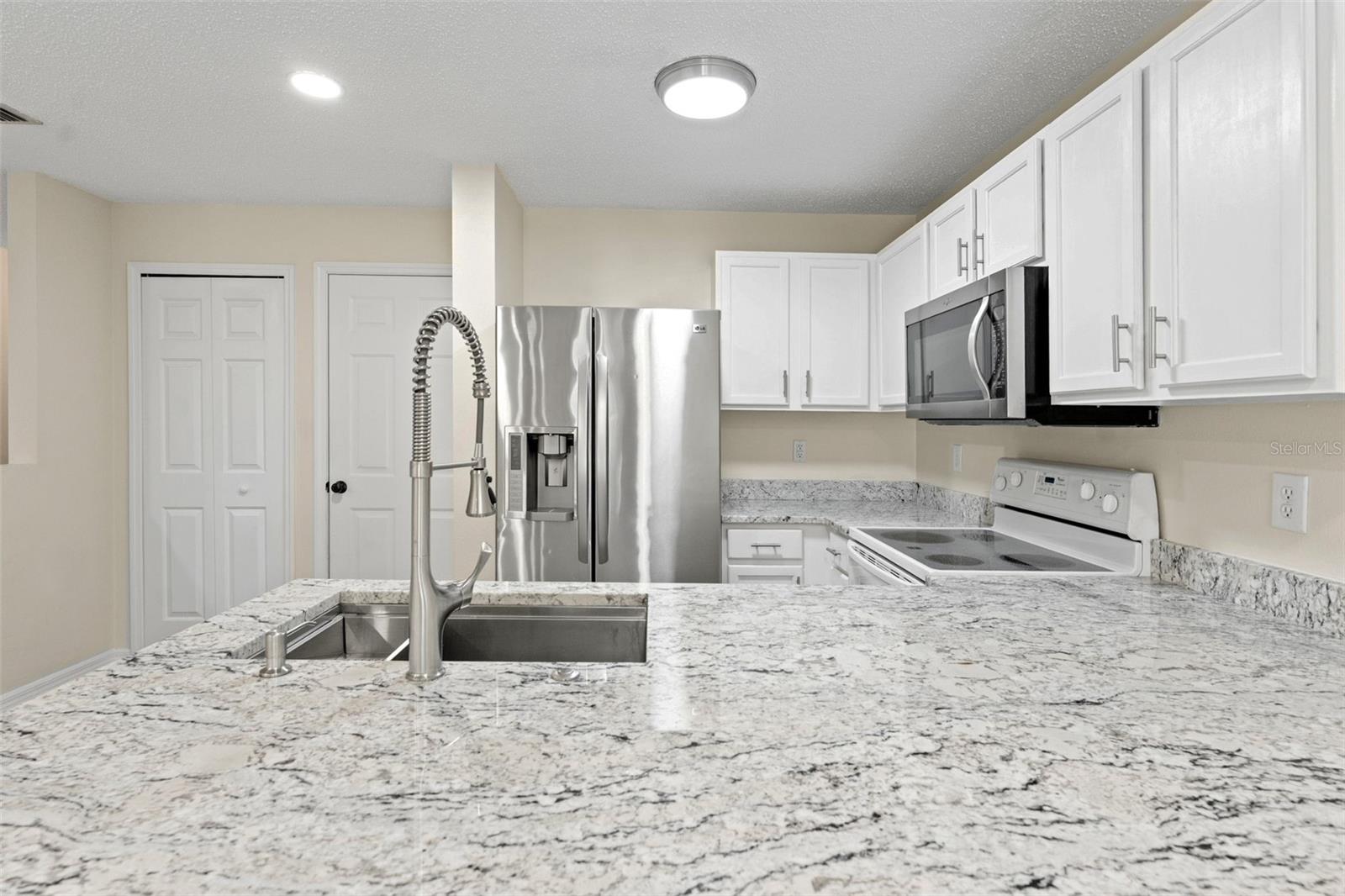EDGEWATER PLACE - Residential