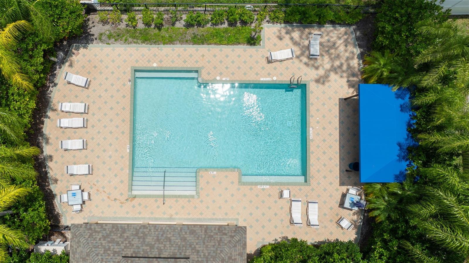 EDGEWATER PLACE - Residential