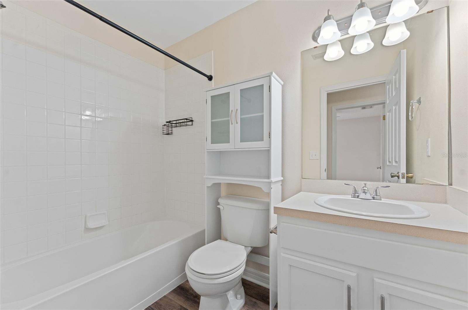 EDGEWATER PLACE - Residential