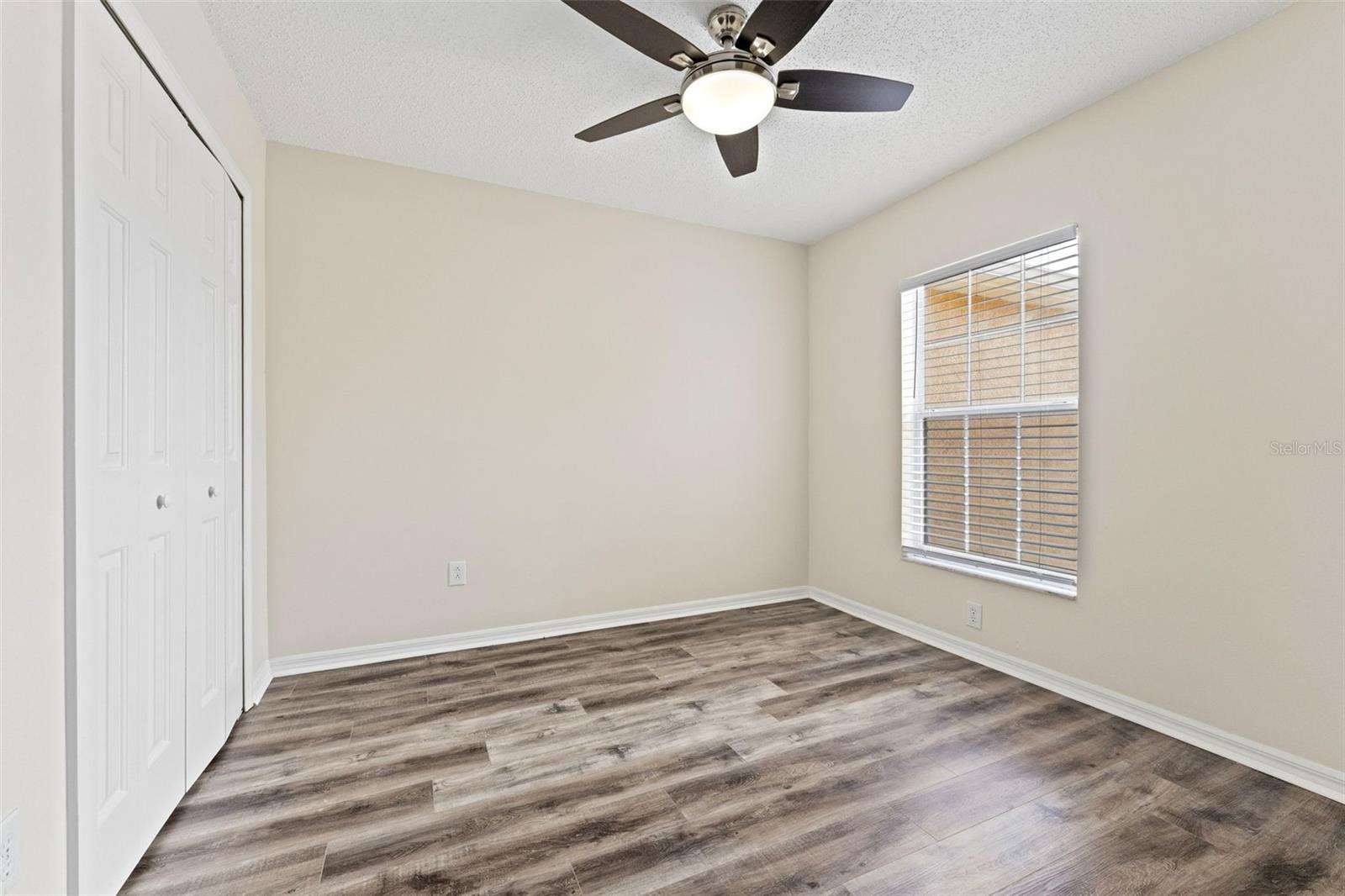 EDGEWATER PLACE - Residential