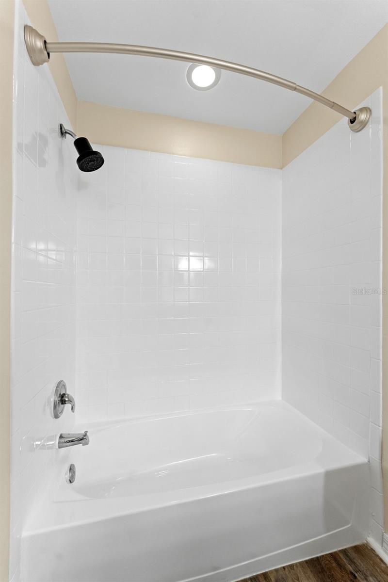 EDGEWATER PLACE - Residential