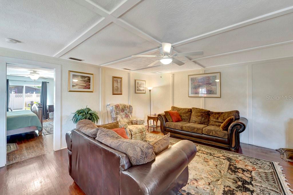 HYDE PARK TERRACE - Residential