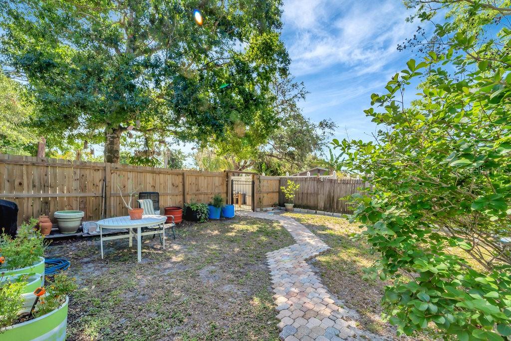 HYDE PARK TERRACE - Residential