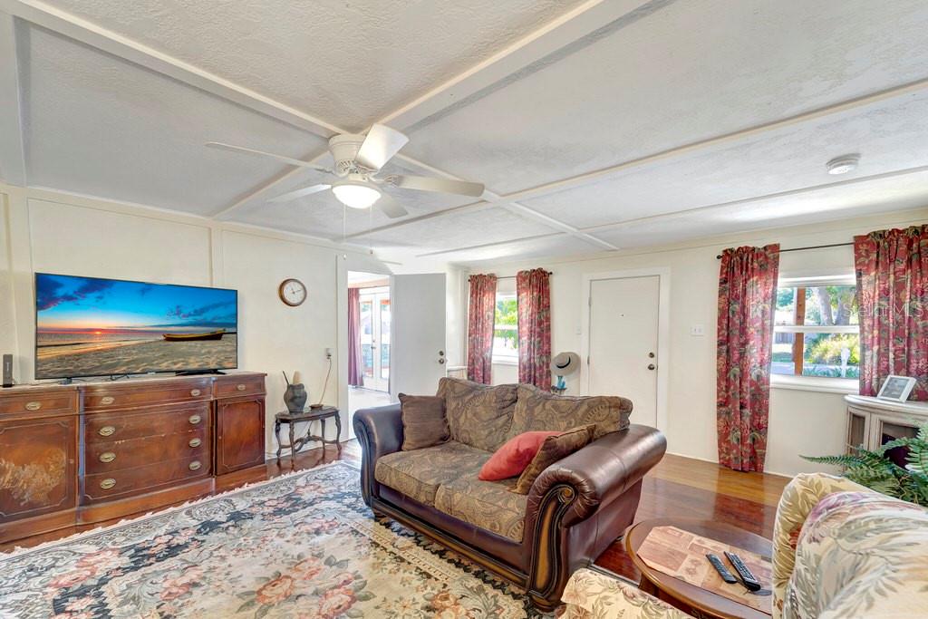 HYDE PARK TERRACE - Residential