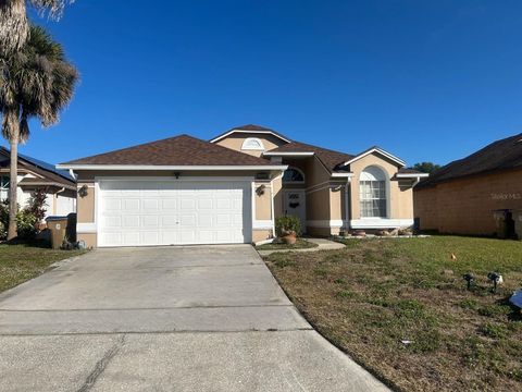 Photo of 4858 Kingston Circle, Kissimmee, FL 34746 (MLS # S5139376)