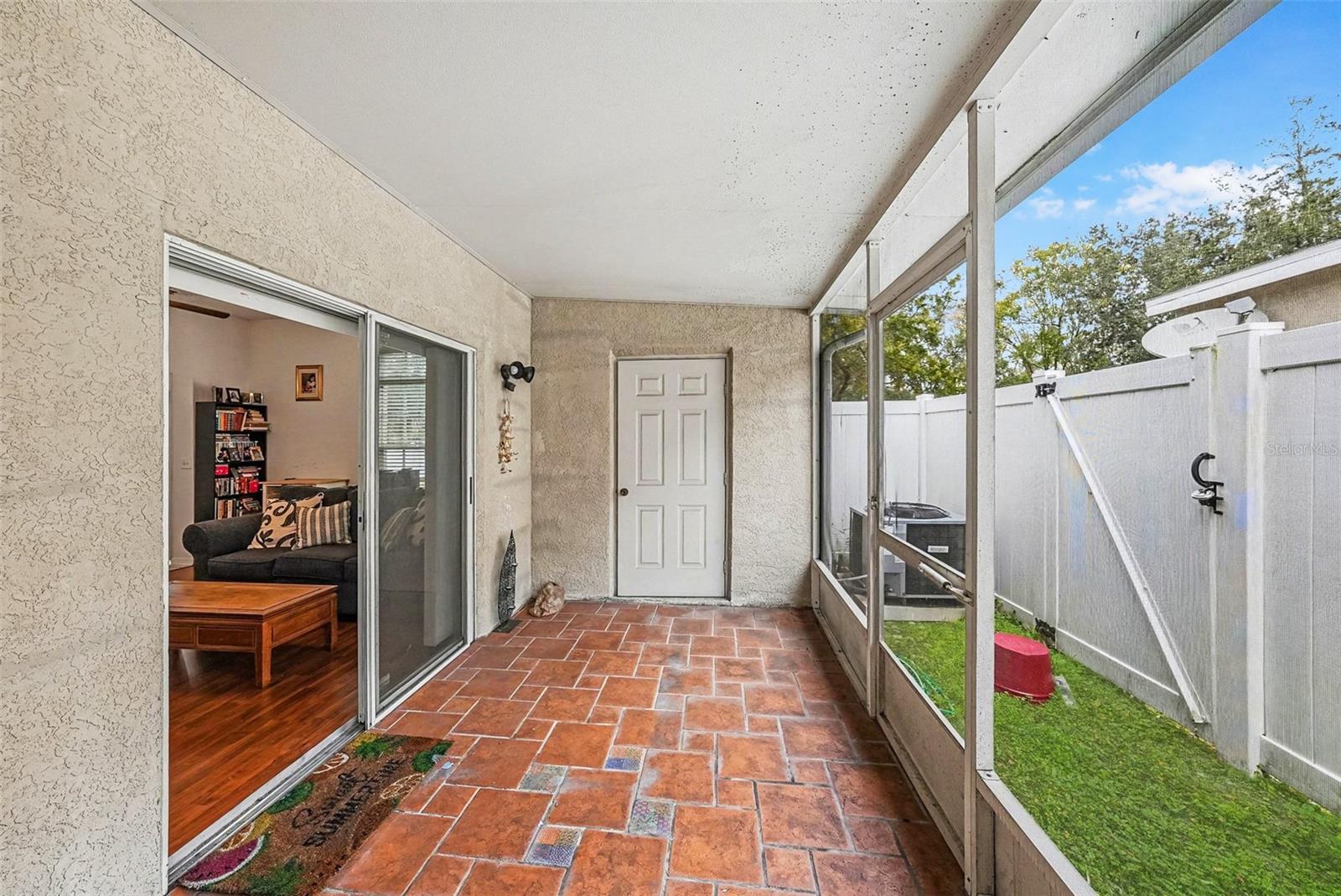 TRAFALGAR SQUARE - Residential