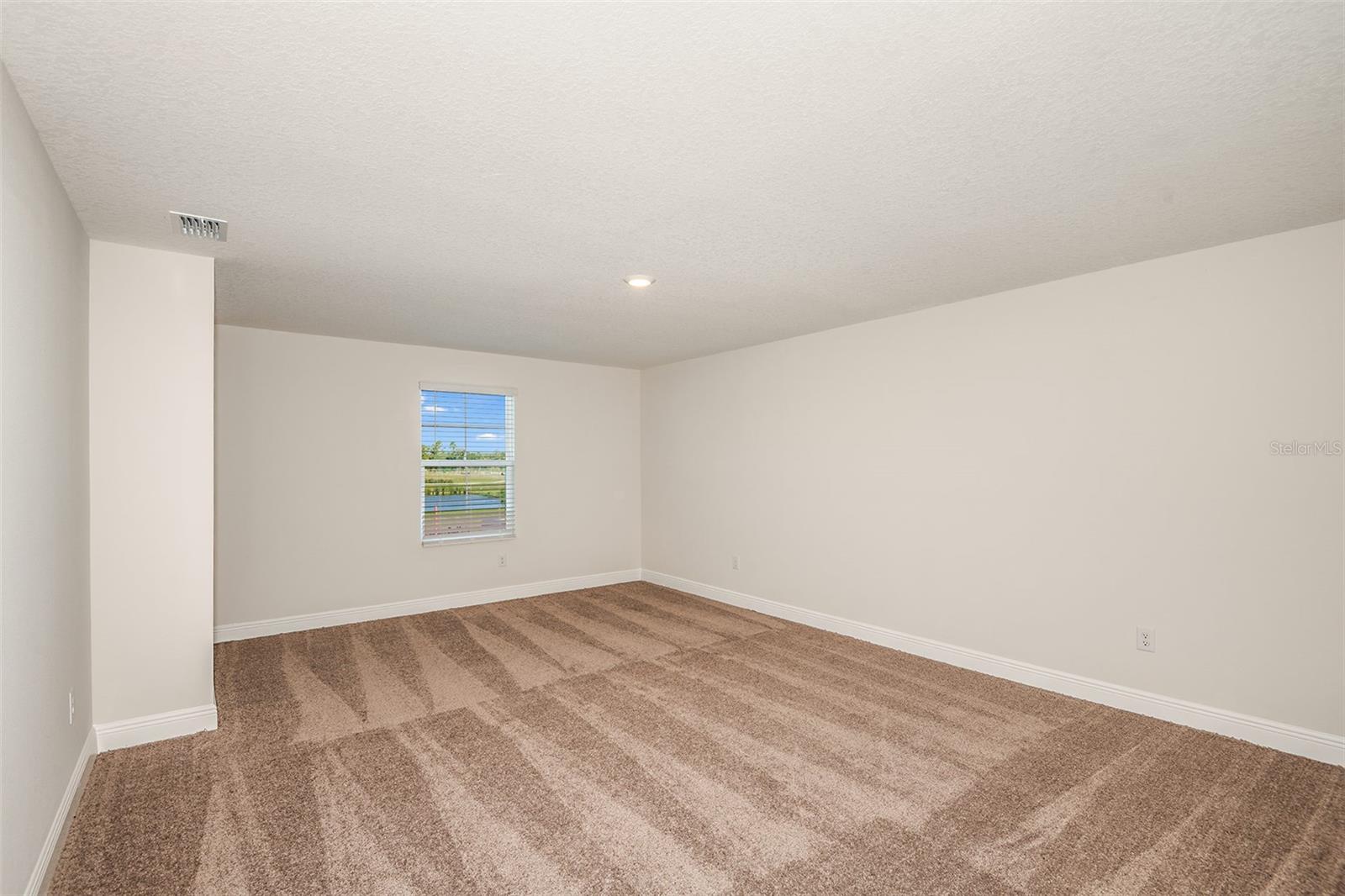 PASADENA WOODS - Residential