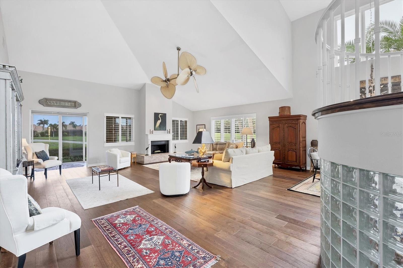 PRESTANCIA - Residential