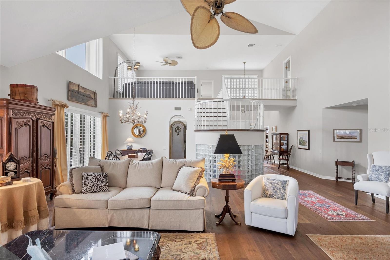 PRESTANCIA - Residential