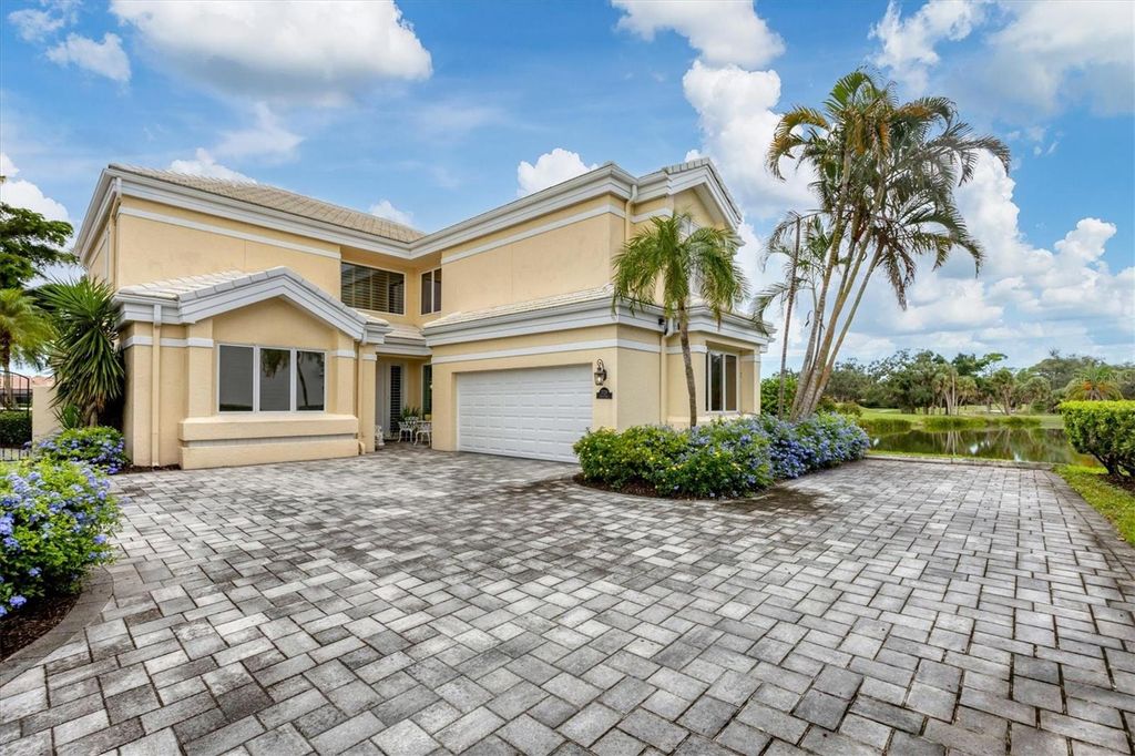 Photo of 7728 Club Lane, Sarasota, FL 34238 (MLS # A4666269)