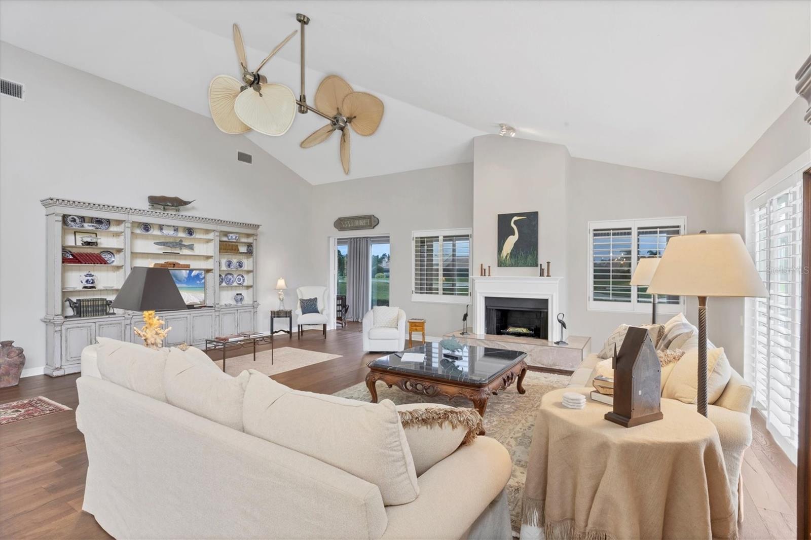 PRESTANCIA - Residential