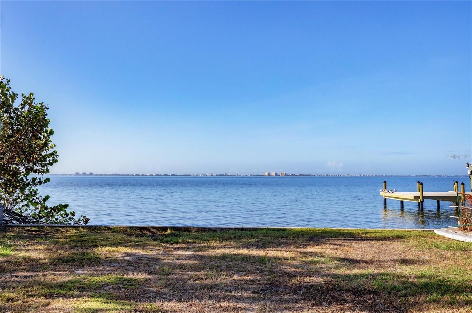 WHITFIELD ESTATES BLKS 14-23 & 26 - Land