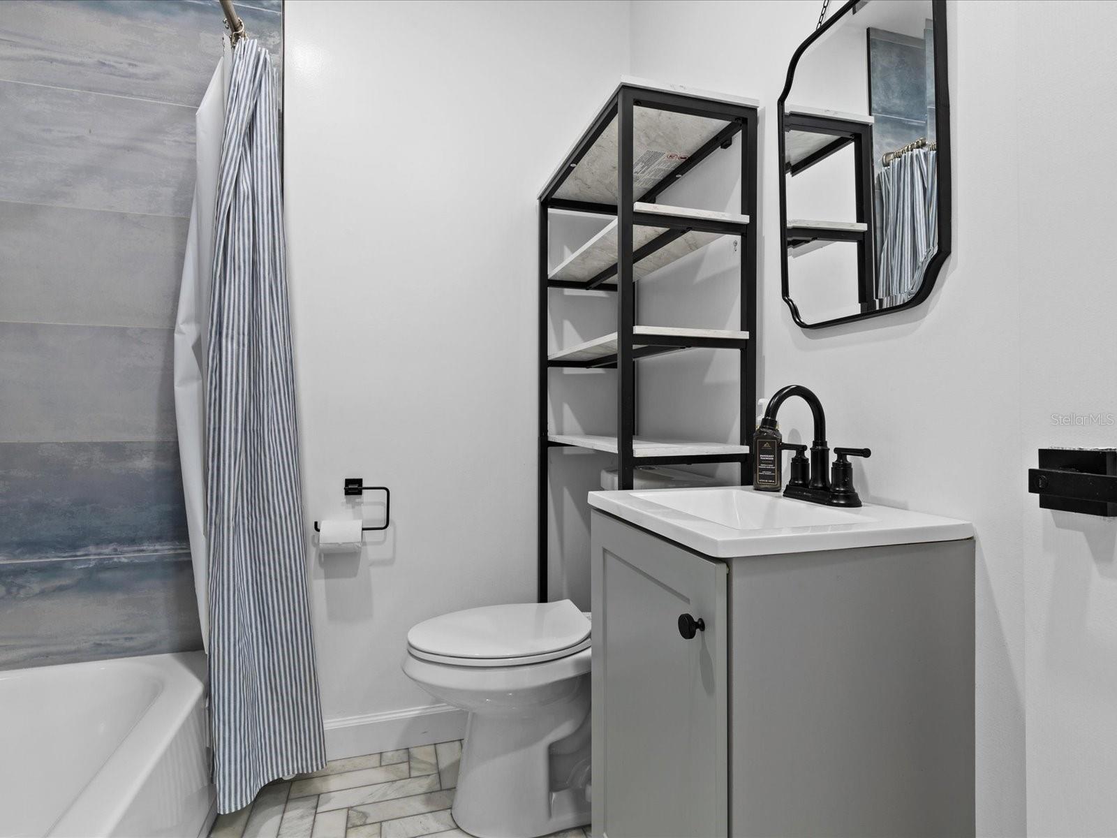 GOLFLAND RESUB - Residential Lease