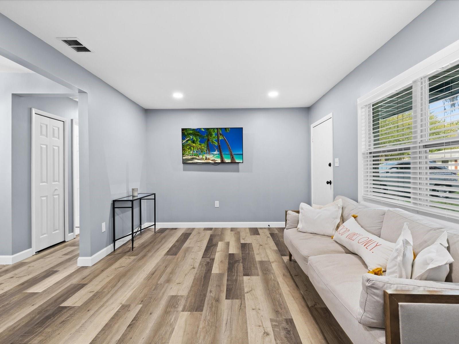 GOLFLAND RESUB - Residential Lease