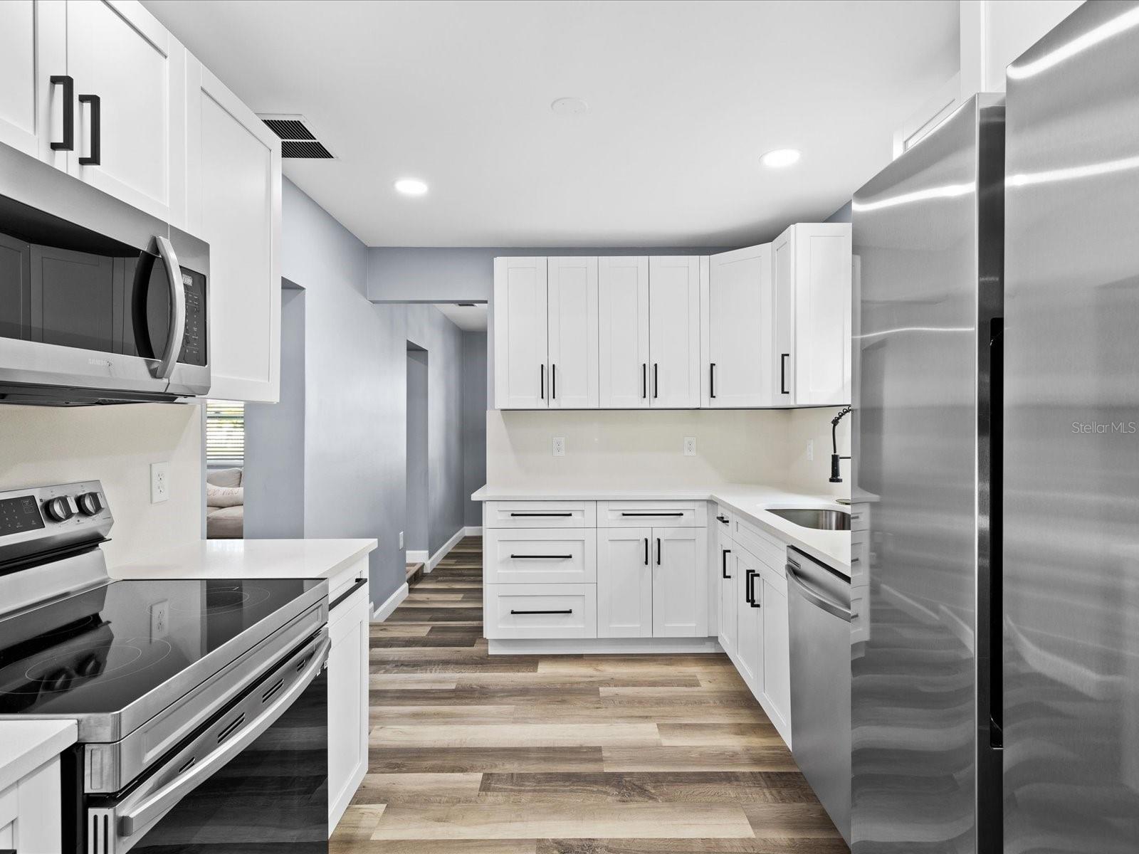 GOLFLAND RESUB - Residential Lease