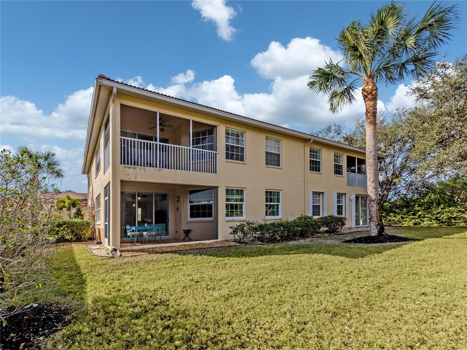 CASA DEL LAGO - Residential