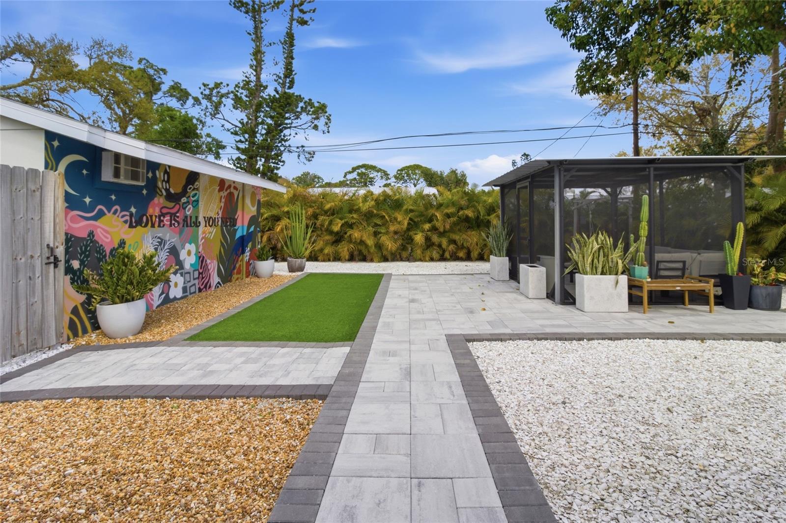 HARBOR OAKS - Residential