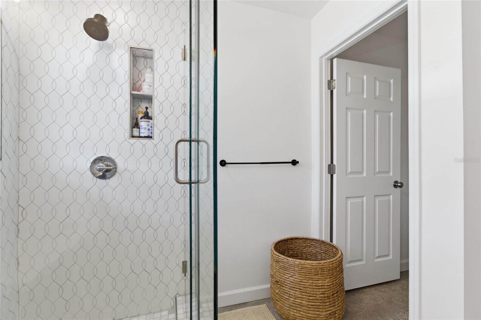 HARBOR OAKS - Residential