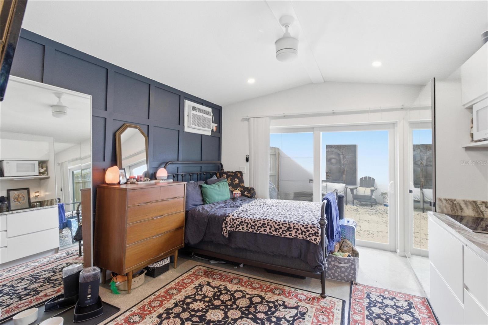 HARBOR OAKS - Residential