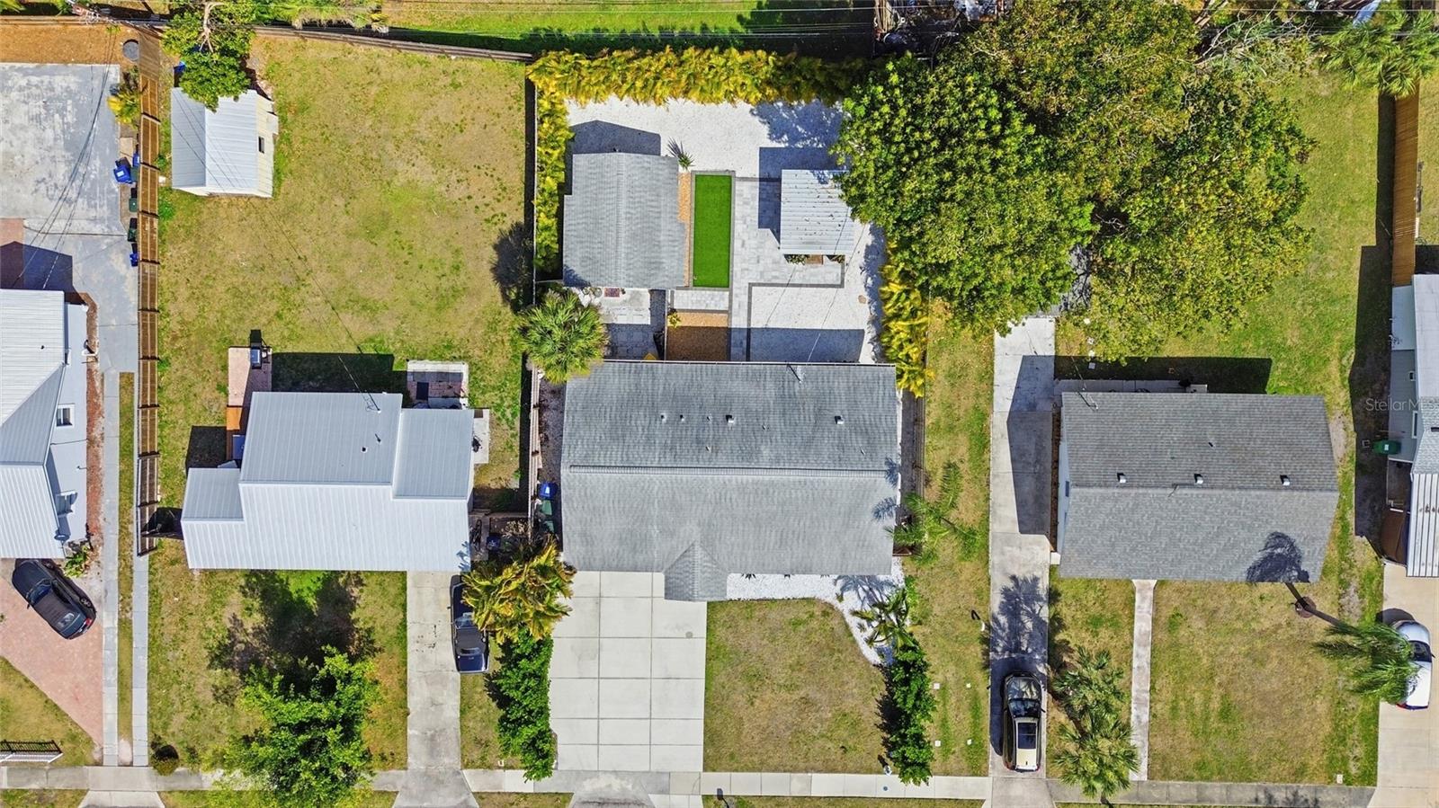 HARBOR OAKS - Residential