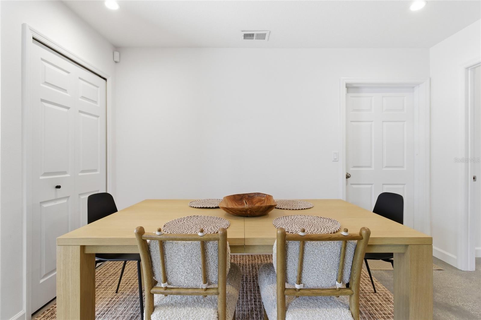 HARBOR OAKS - Residential