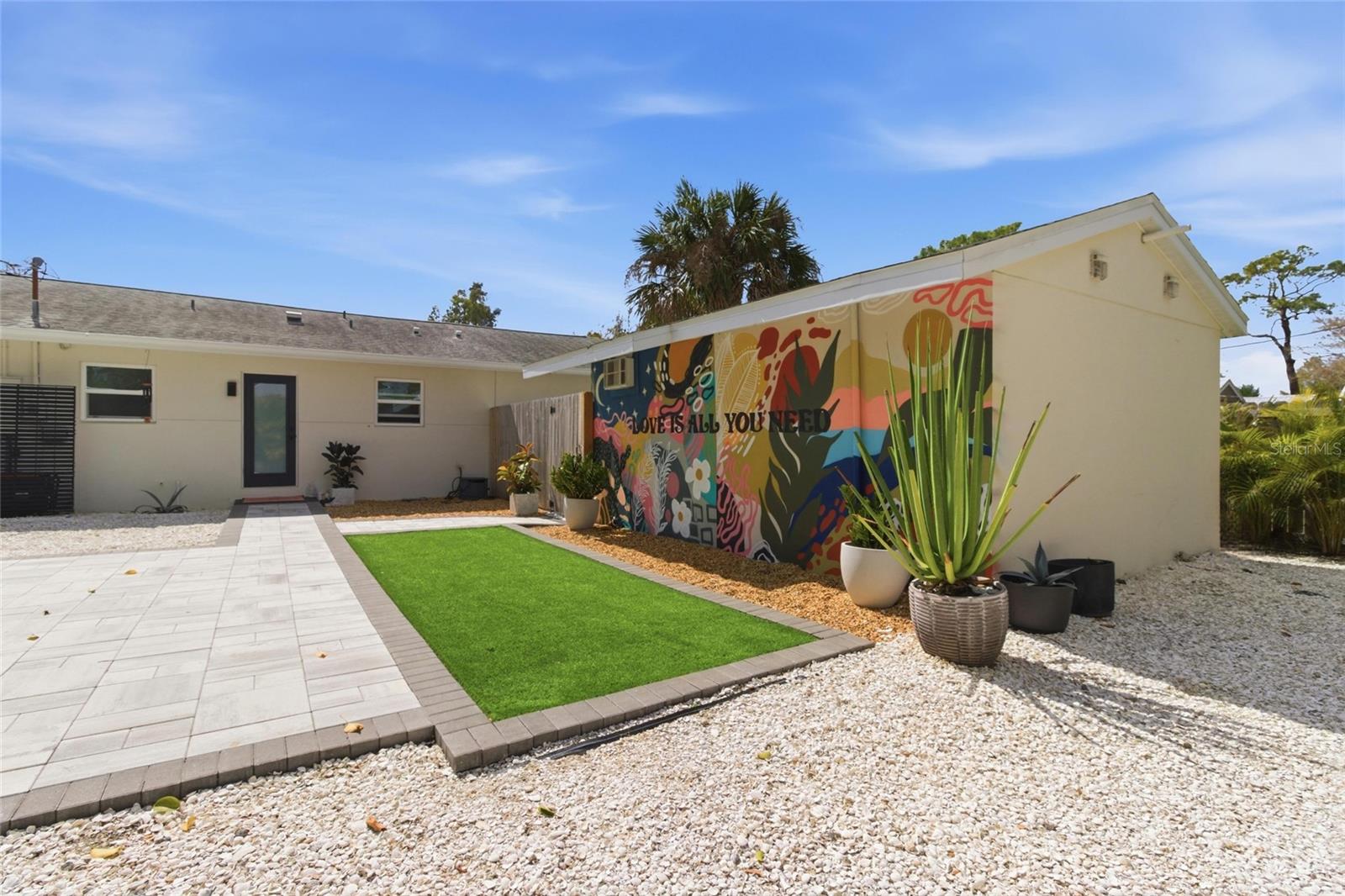 HARBOR OAKS - Residential